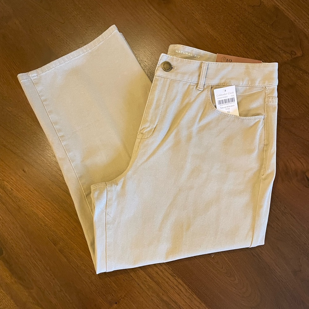 NWT Natural Fit Crop length, tan size 10, Excellent New Condition